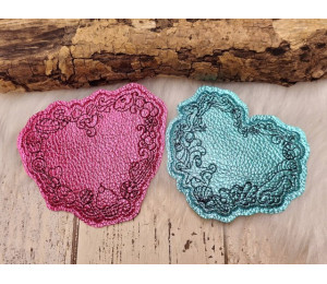 2€ ZUSATZTÜRCHEN 15. Dezember - Stickserie - ITH Untersetzer Sweet Magic Herzen